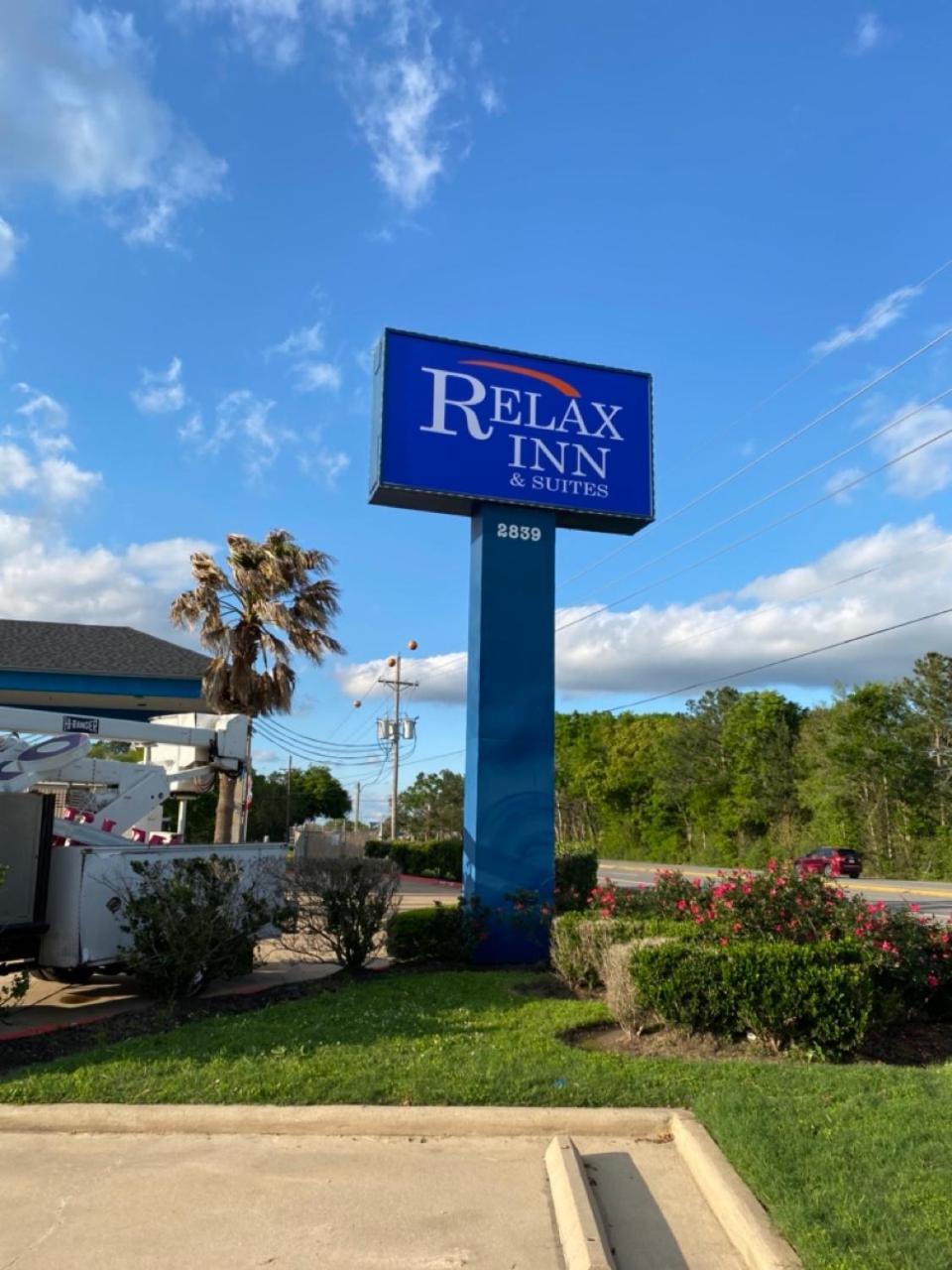 Relax Inn & Suites Angleton Exteriör bild